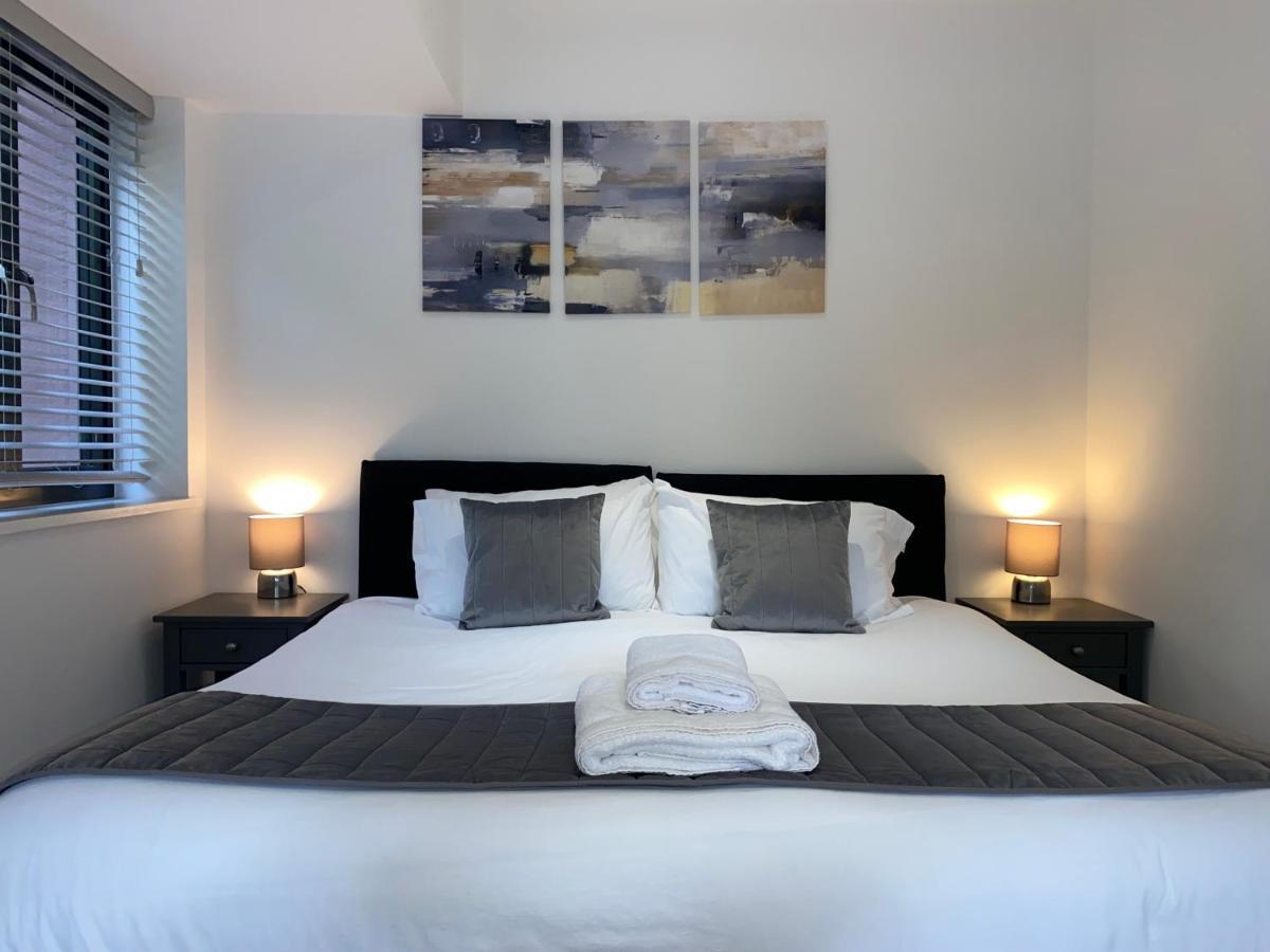 Roomotel - Broadoaks Apartments Solihull Buitenkant foto