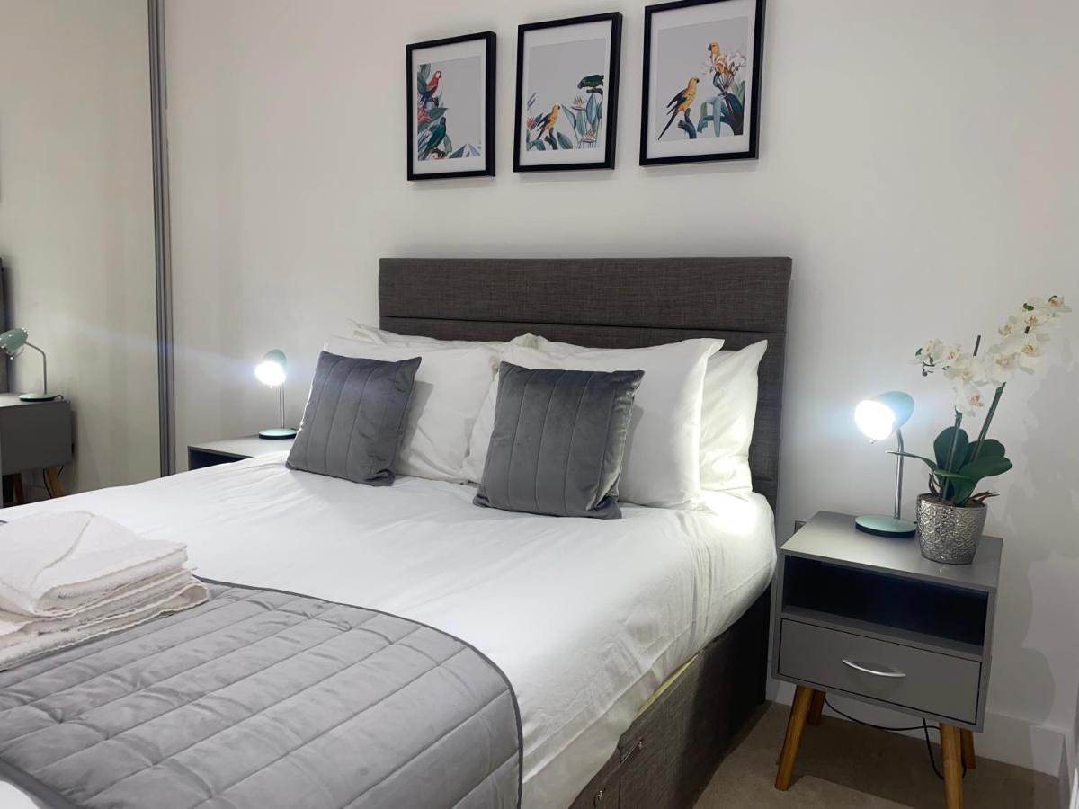 Roomotel - Broadoaks Apartments Solihull Buitenkant foto