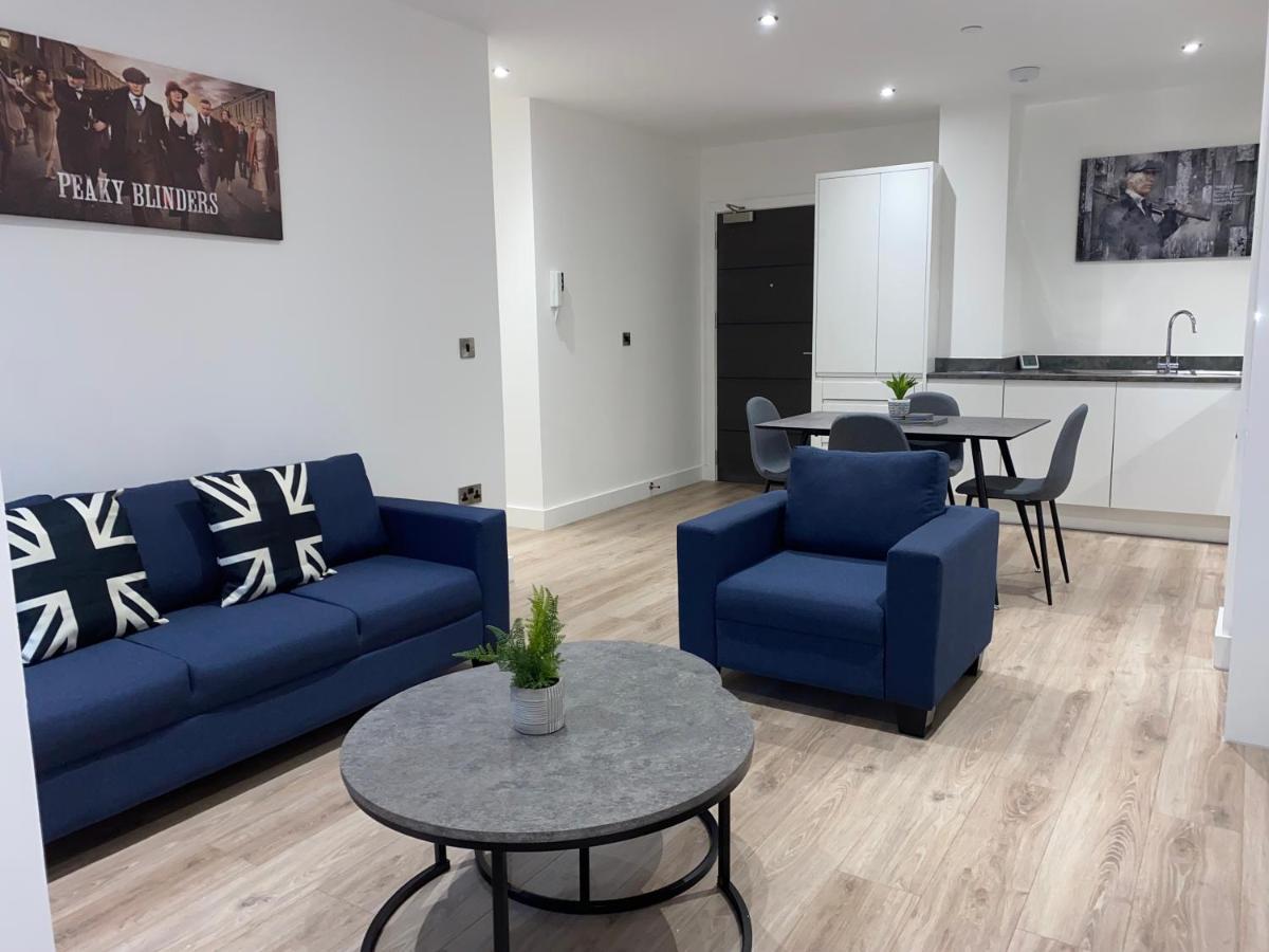 Roomotel - Broadoaks Apartments Solihull Buitenkant foto